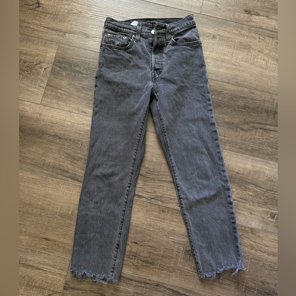501 Levi Gray Jeans